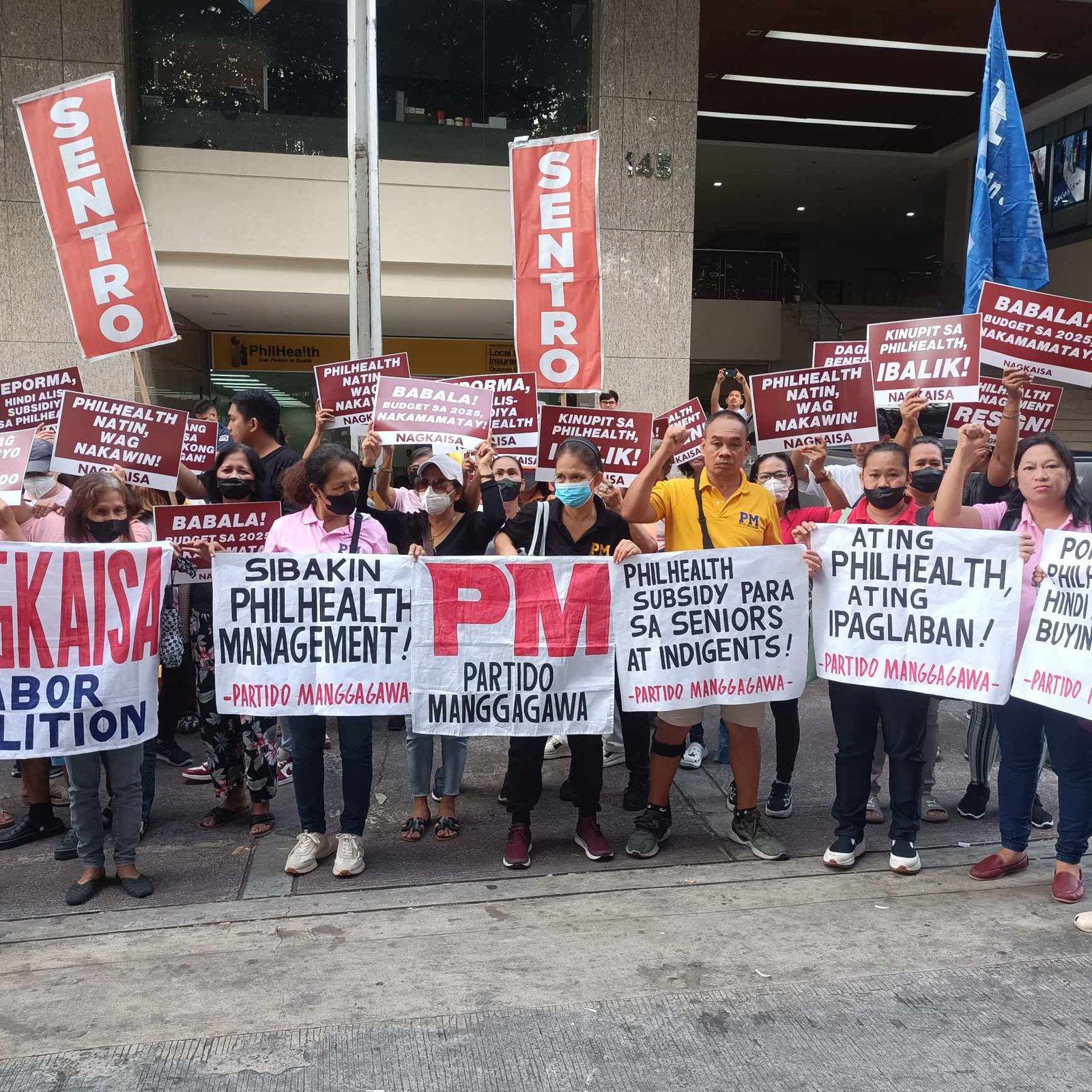 Workers rally to protest zero subsidy for Philhealth and call for board resignation | PM
